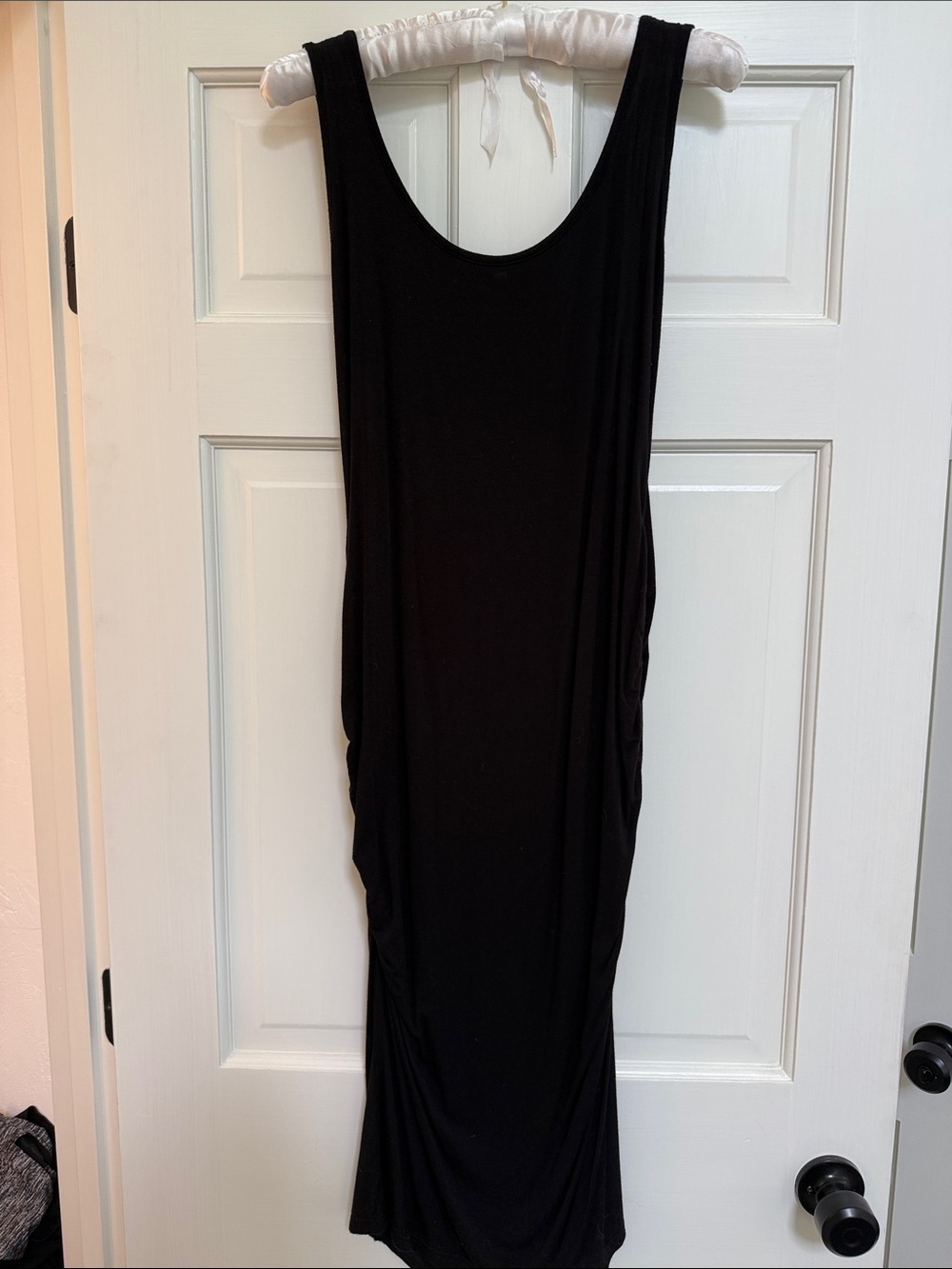 SHEIN Black Sleeveless Scoop-Neck Midi Dress